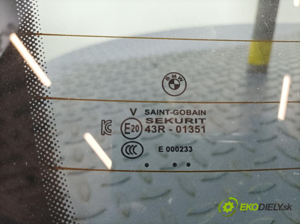 Bmw Seria 3 2019 sklo zadní 01