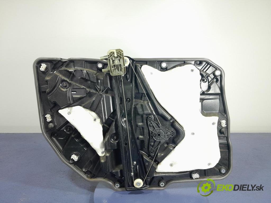 Bmw Seria 7 2022 mechanismus stahování Sklenka: Zad: v pravo: 7485138