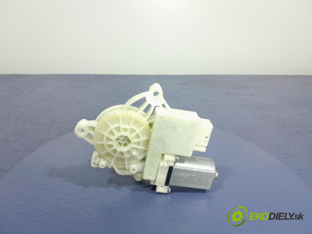 Bmw Seria 7 2022 mechanismus stahování Sklenka: před v pravo: 9463856