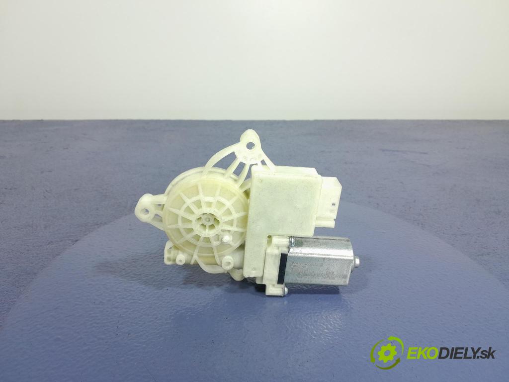 Bmw Seria 7 2022 mechanismus stahování Sklenka: Zad: Levý: 9463857