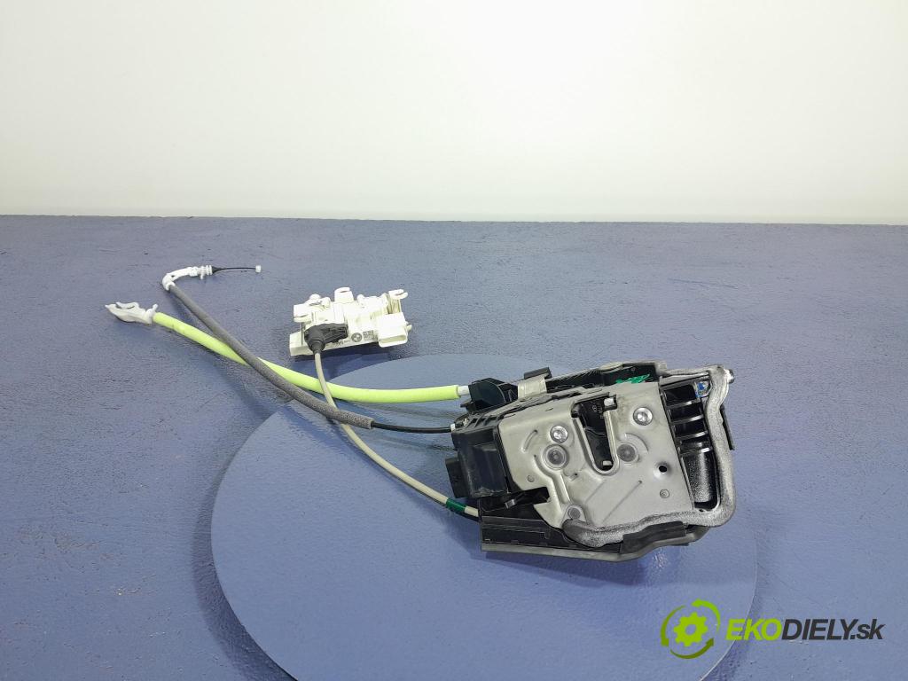 Bmw Seria 7 2022 zámek dveře Zad: v pravo: 7477704