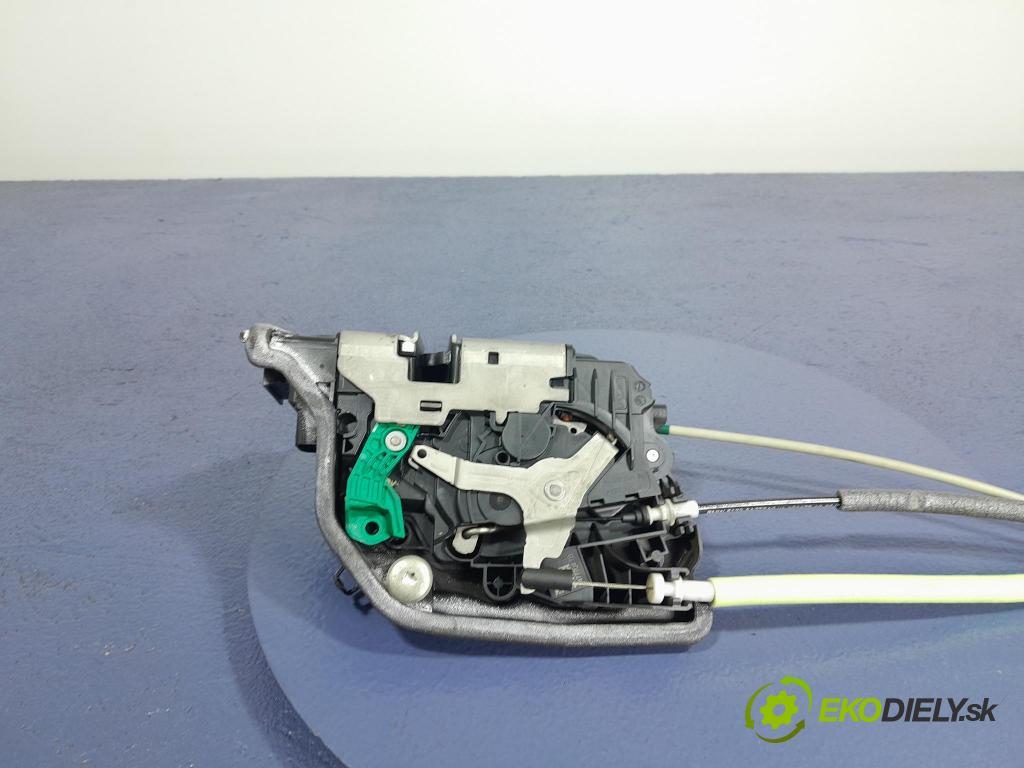 Bmw Seria 7 2022 zámek dveře Zad: v pravo: 7477704