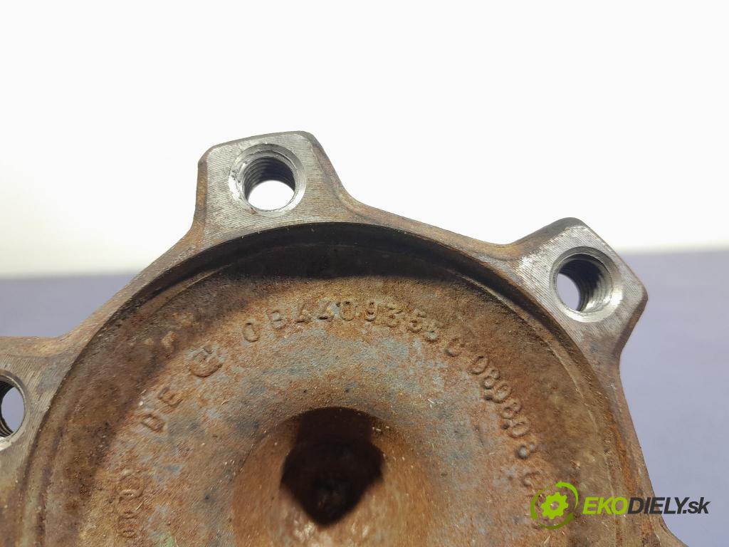 Audi A4 2008 poloos Prava: Predné 01