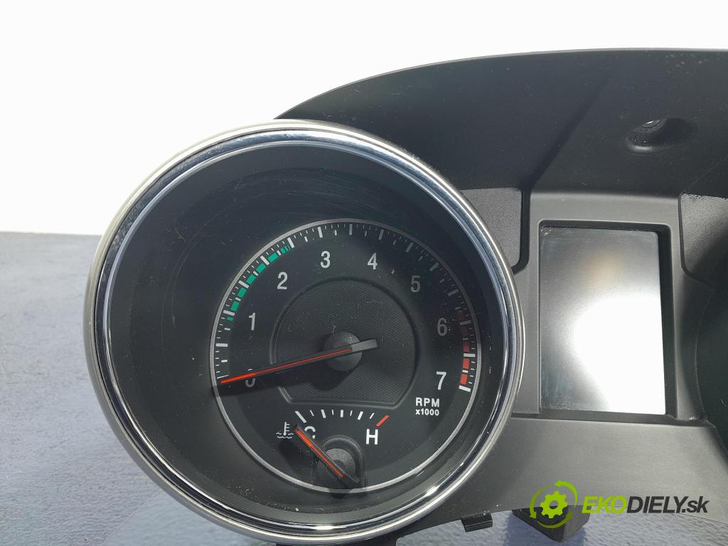 Jeep Grand cherokee 2013 prístrojovka/ budíky 68186246AA