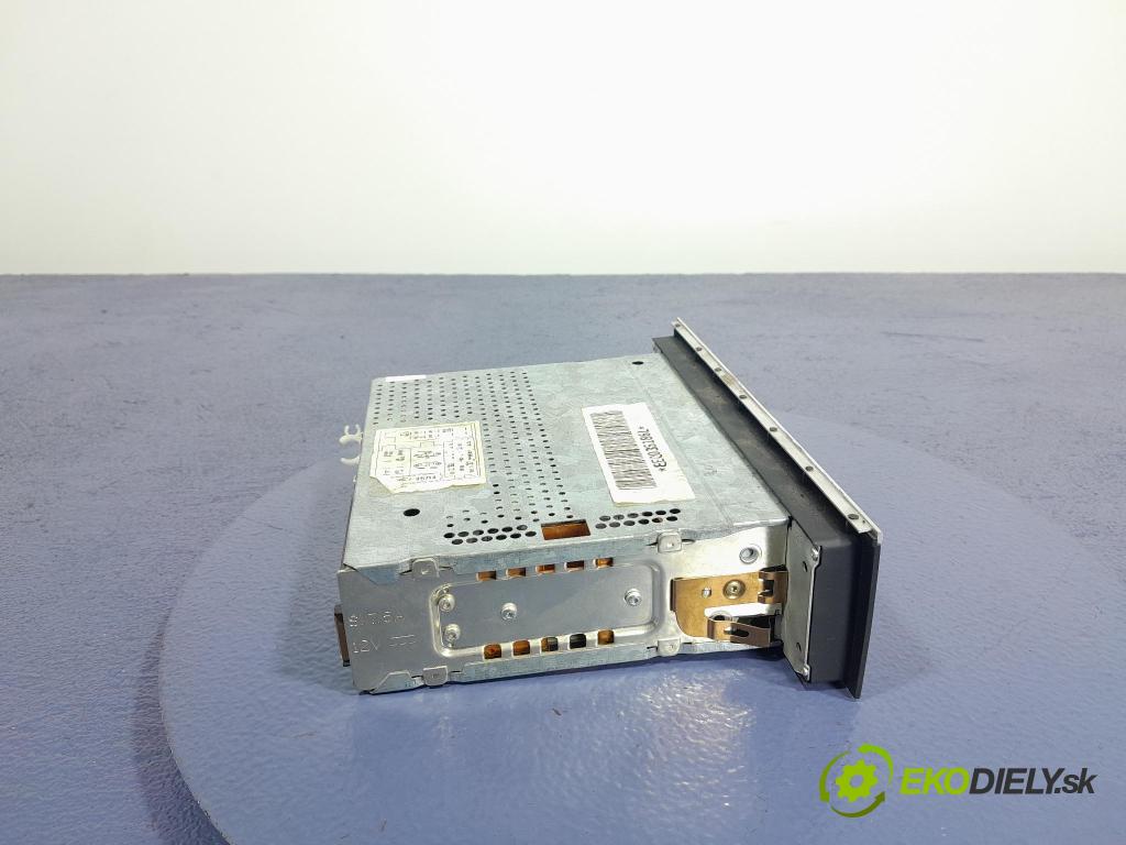 Audi A4 2004 Radio I Navigácia: 8E0035186L