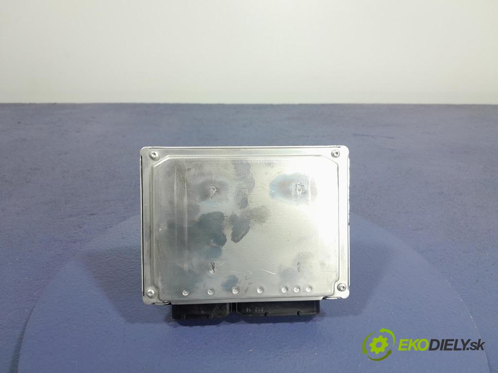 Audi A4 2004 riadiaca jednotka Motor: 8E0909518AL