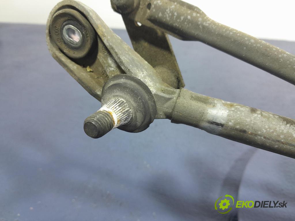 Audi A4 2004 mechanismus motorek Stěrače: před 8E1955603D