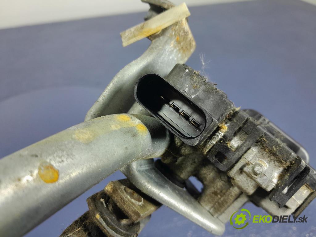 Audi A4 2004 mechanismus motorek Stěrače: před 8E1955603D