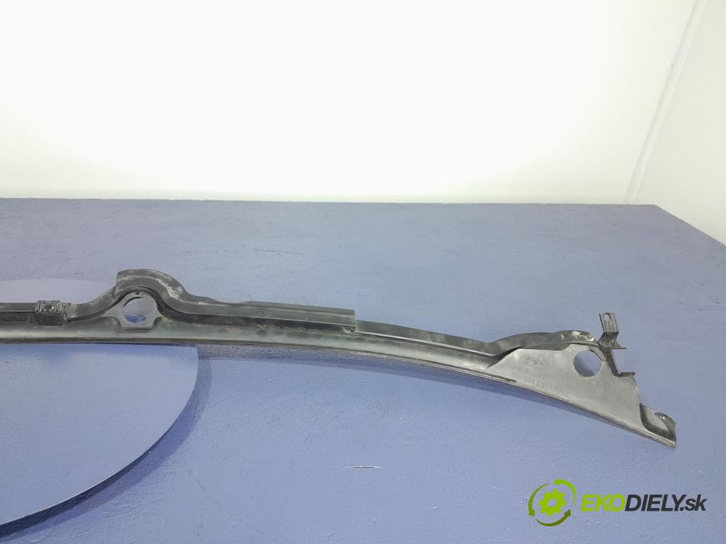 Audi A4 2004 torpédo 8E1819403