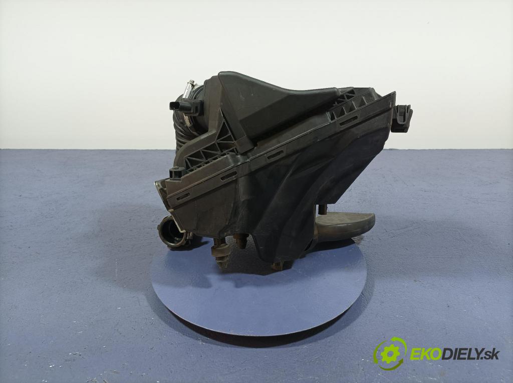Audi A4 2008 obal Filtre: Vzduch: 8K0133835AC