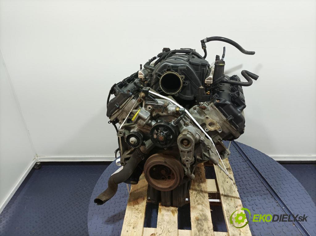 Jeep Grand cherokee 2013 motor Benzín: EZH