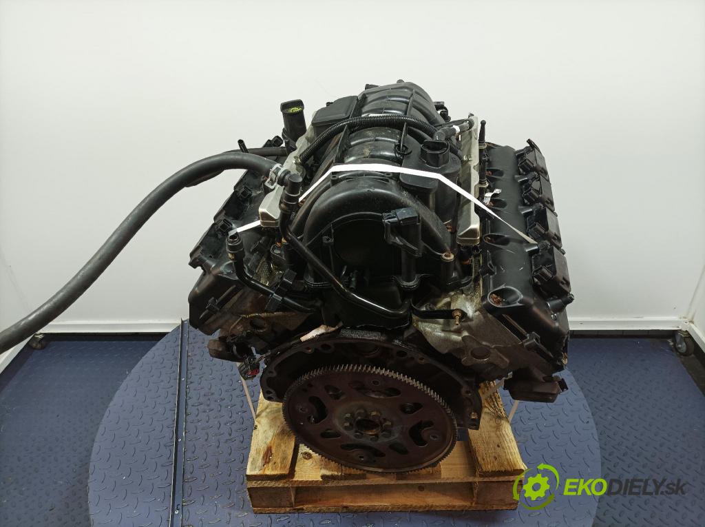 Jeep Grand cherokee 2013 motor Benzín: EZH