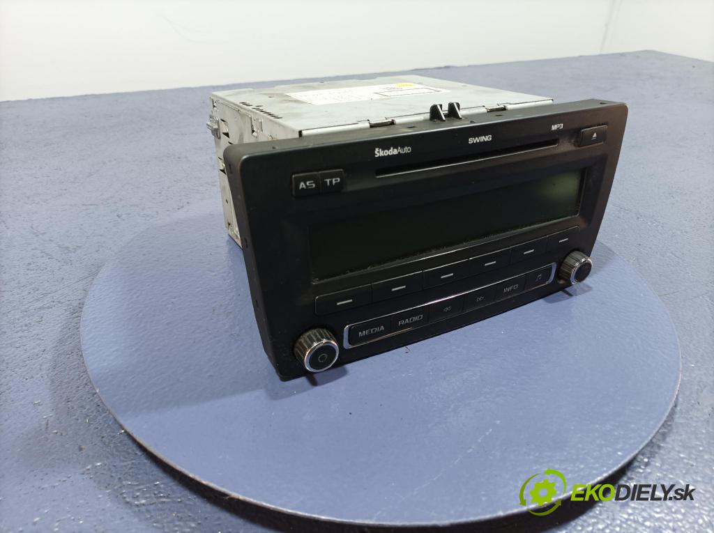Skoda Octavia 2008 Radio I Navigácia: 1Z0035161F