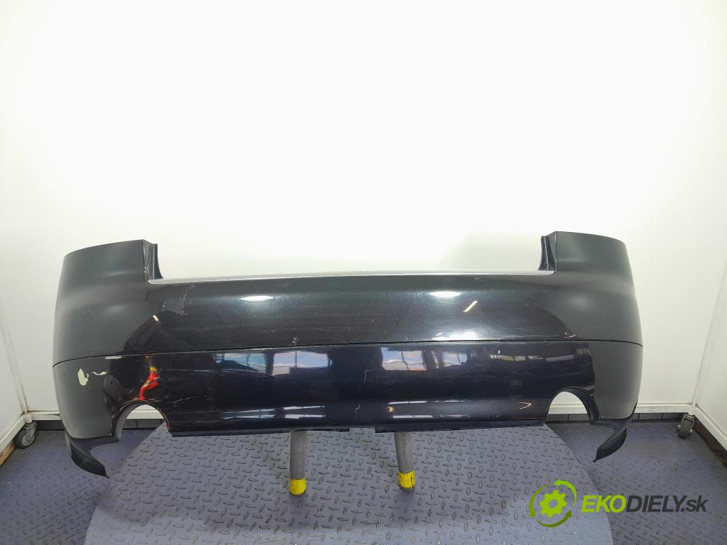 Audi A4 2004 nárazník Zad: 01