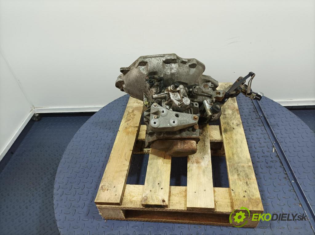 Opel Astra 2005 prevodovka Manualna F13C394