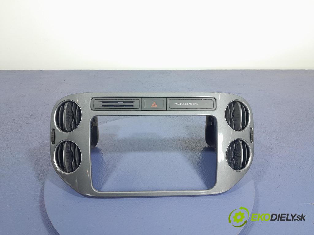 Vw Tiguan 2015 kryt Plast: Interiéry: 5N0858071E