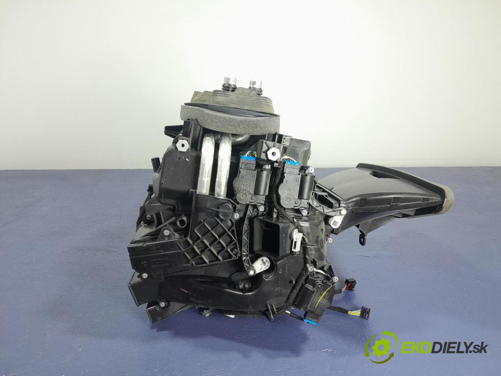 Vw Tiguan 2015 radiátor 5M1820003CH