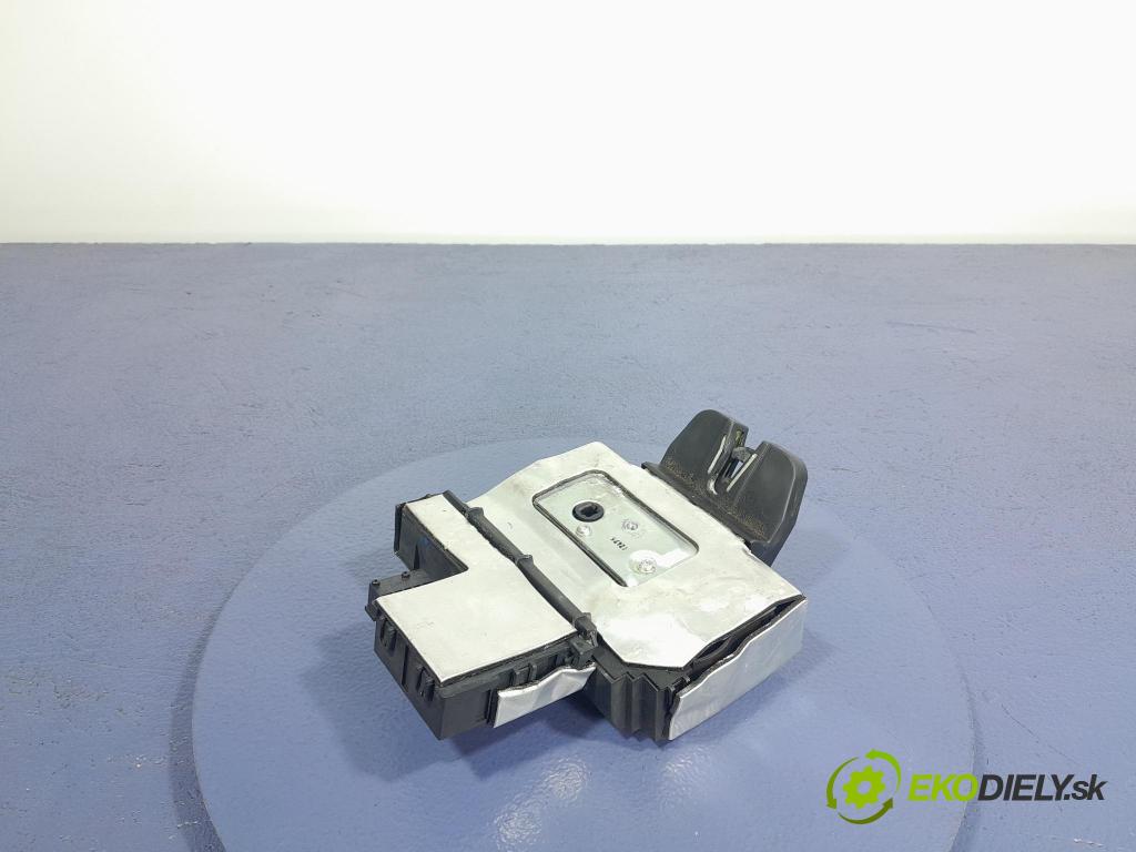 Opel Vectra 2006 zámek Klapky: kufr 24467824