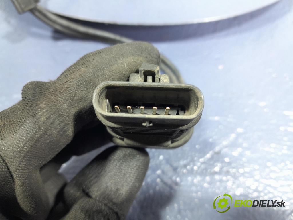 Mercedes Amg gt 2018 Vankúš/: držiak Motor: 01