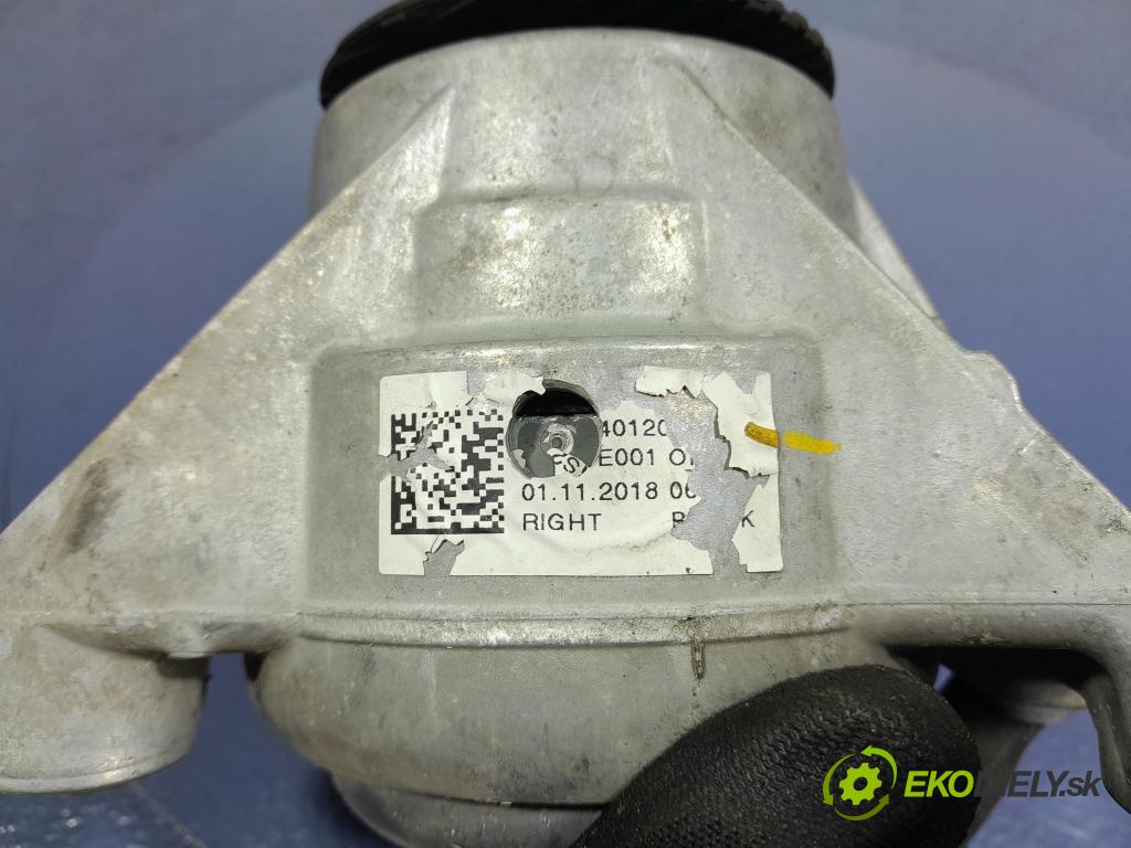 Mercedes Amg gt 2018 Vankúš/: držiak Motor: 01