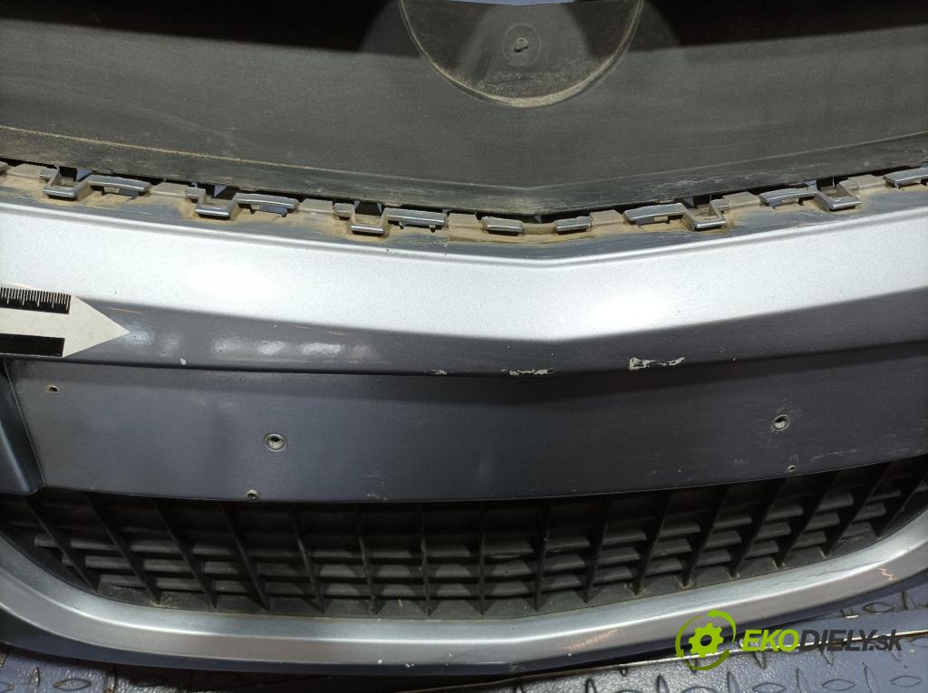 Opel Vectra 2006 nárazník před 01