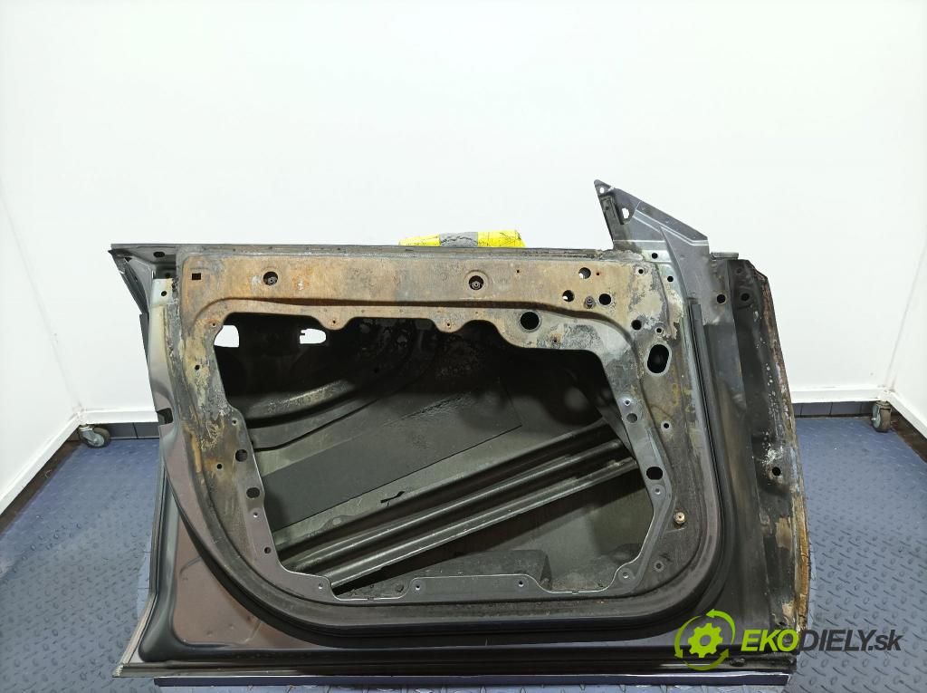 Mercedes Amg gt 2018 dvere Predné Vľavo: 01