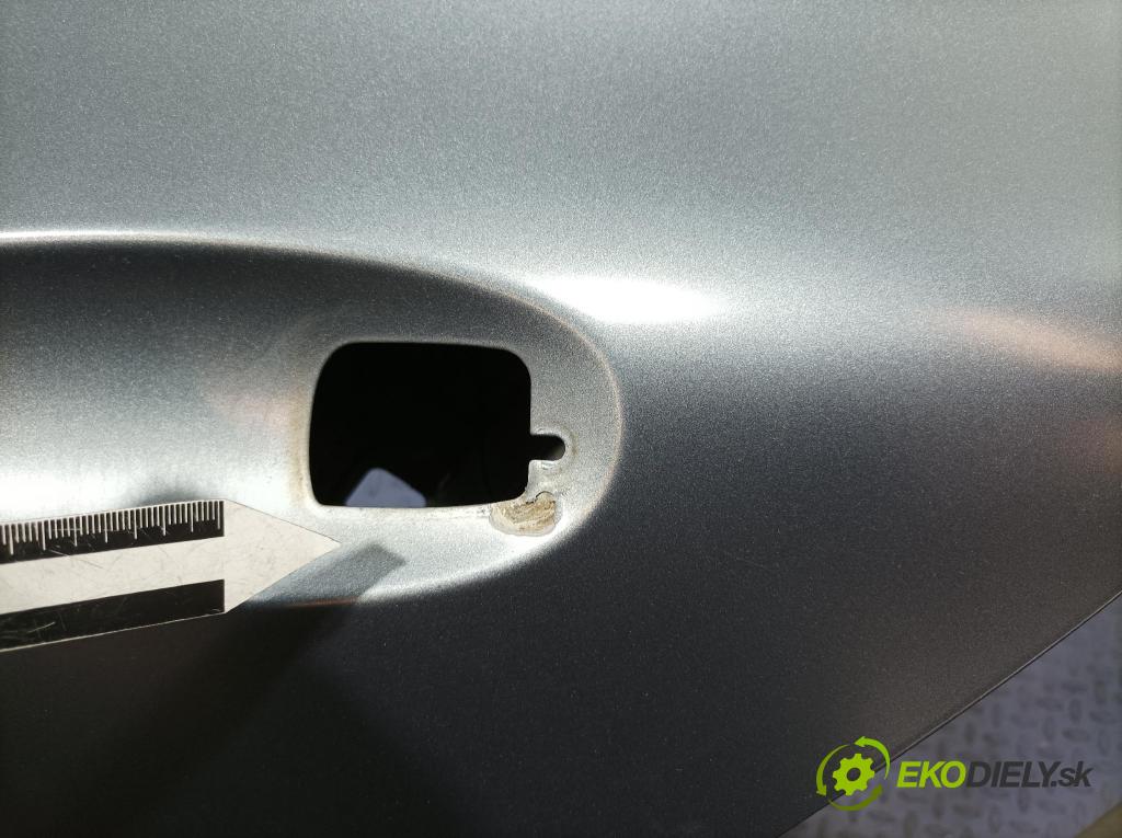 Mercedes Amg gt 2018 dvere zad Vľavo: 01