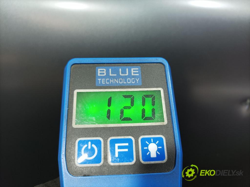 Mercedes Amg gt 2018 dvere zad Vľavo: 01