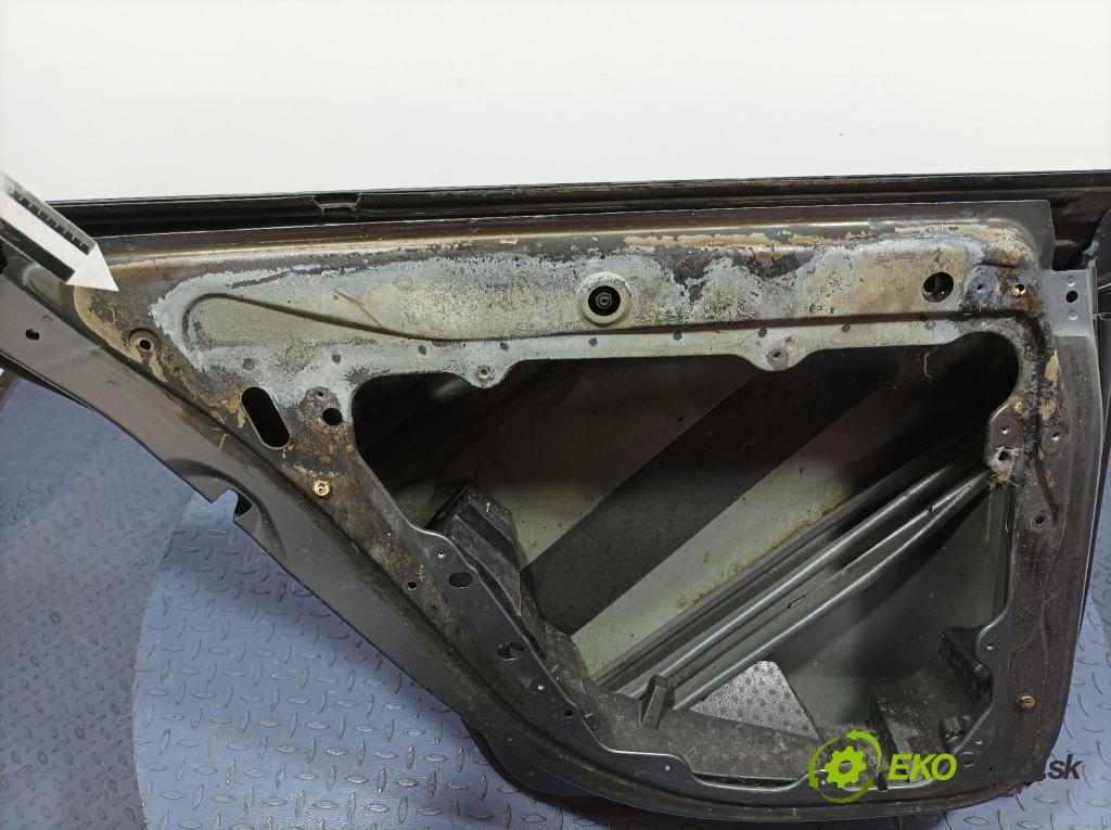 Mercedes Amg gt 2018 dvere zad Vľavo: 01