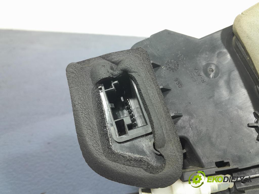 Audi A8 2019 zámek dveře Zad: v pravo: 4N0839016D