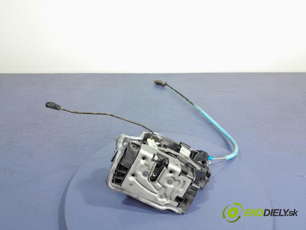 Bmw X5 2022 zámek dveře před Levý: 9464887