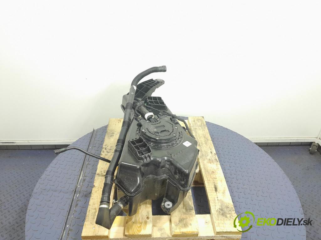 Bmw X5 2022 Nádrž: AdBlue 7440009