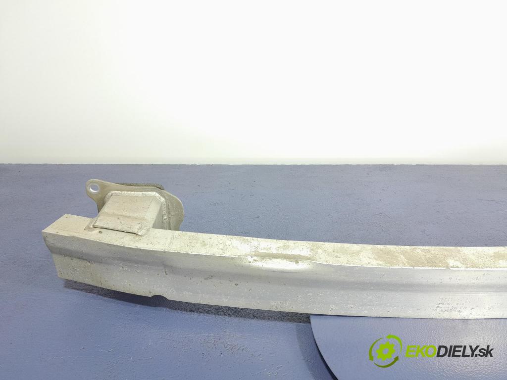 Audi A6 2020 výztuha narazník Zad: 4K0807309