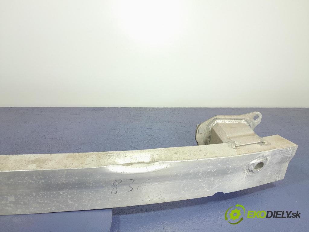 Audi A6 2020 výztuha narazník Zad: 4K0807309