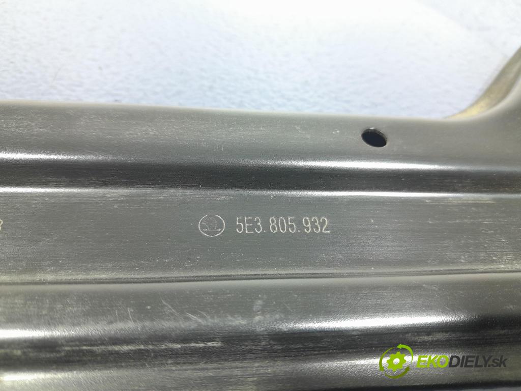 Skoda Octavia 2023 výztuha Čelní / stěna Přední 5E3805932