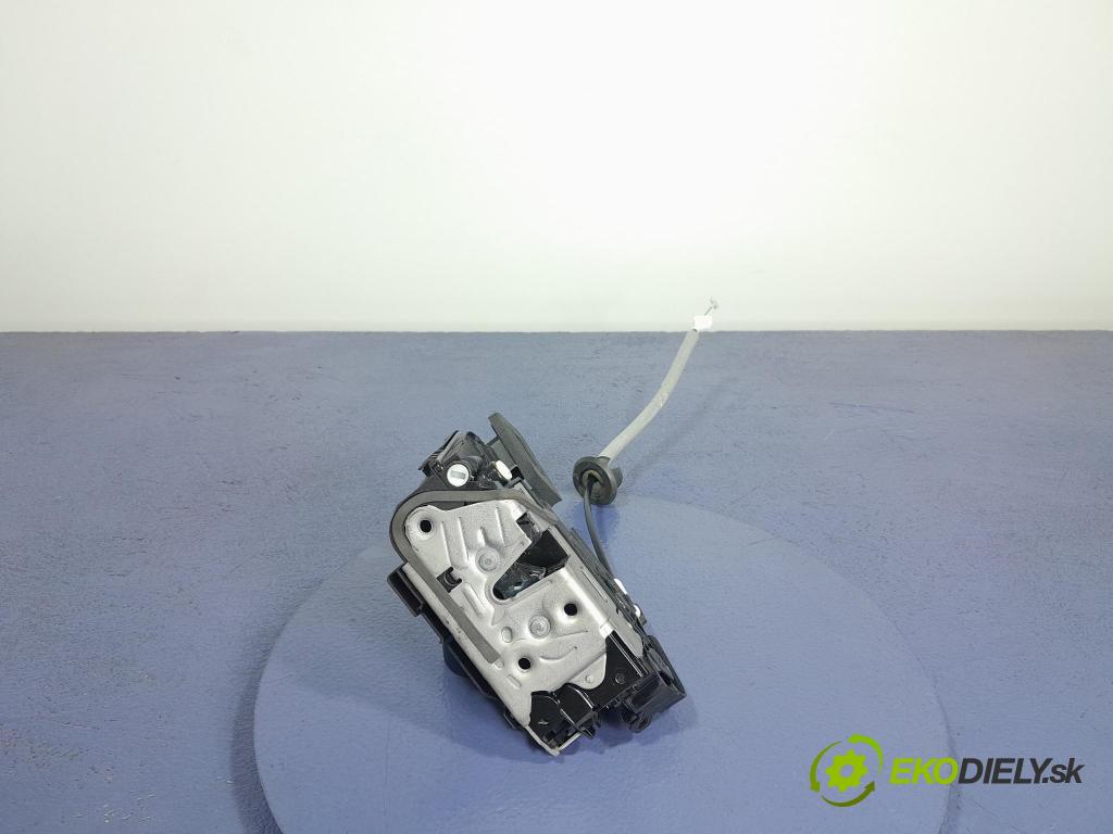 Skoda Octavia 2023 zámek dveře Zad: Levý: 5TA839015Q