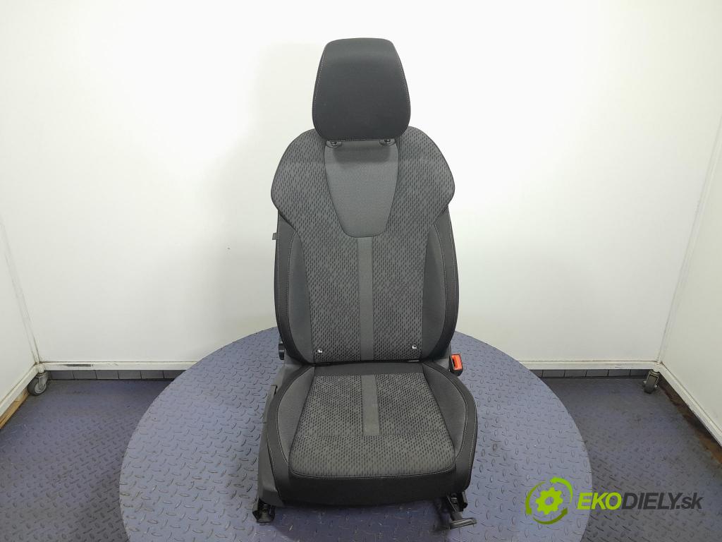 Skoda Octavia 2023 Sedadlo spolujezdce 01