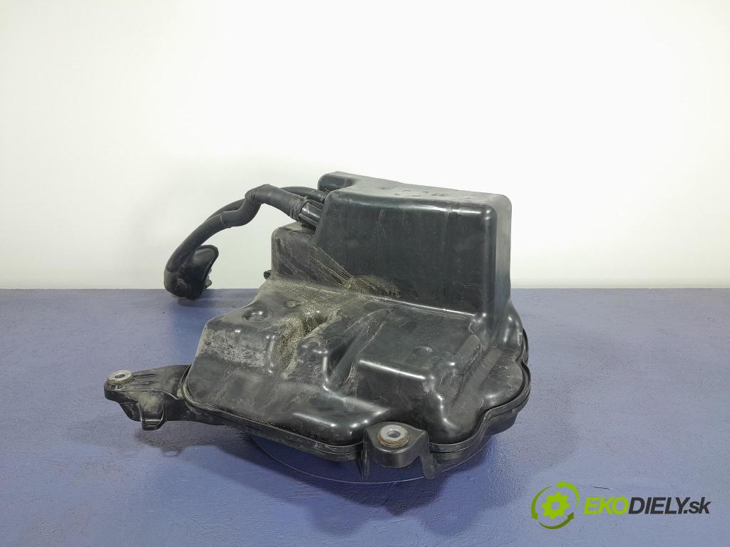 Audi A6 2020 Nádrž: AdBlue: 4K0131878H