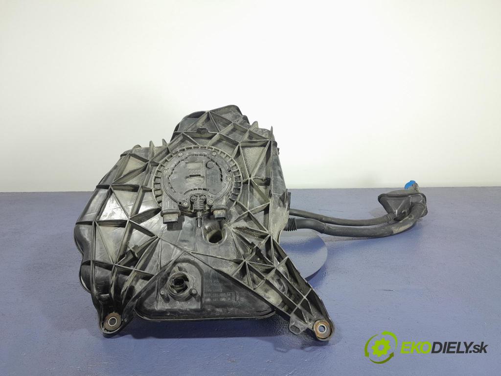 Audi A6 2020 Nádrž: AdBlue: 4K0131878H