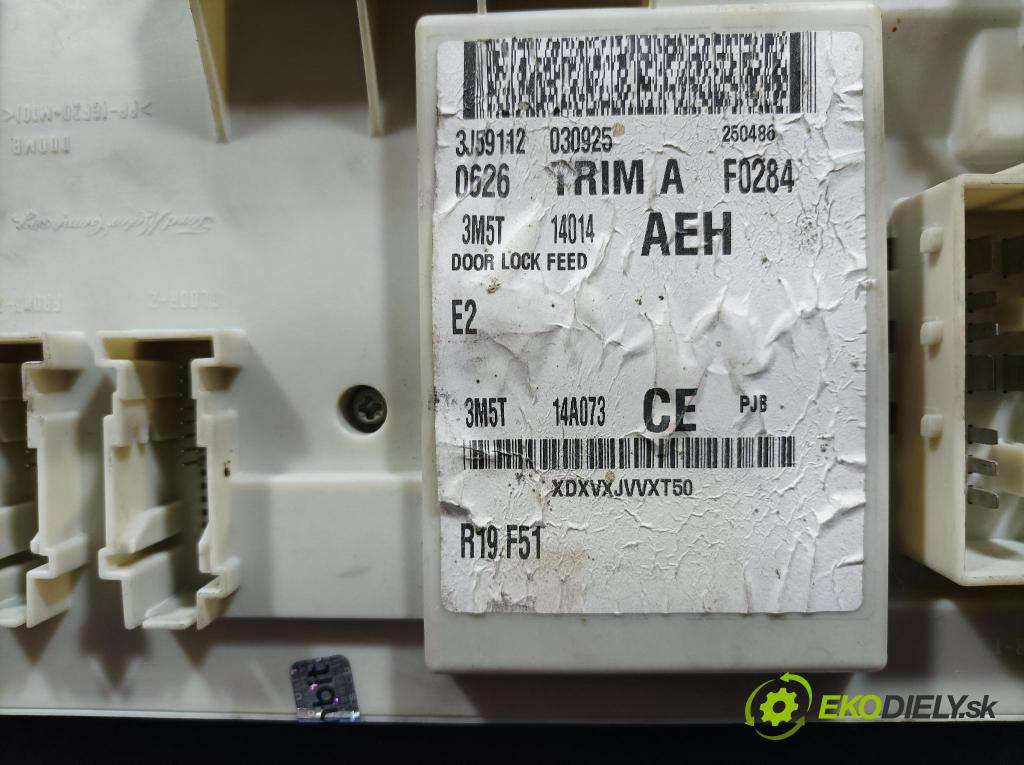 Ford C-max 2003 skříňka Pojistky 3M5T-14A073-CF