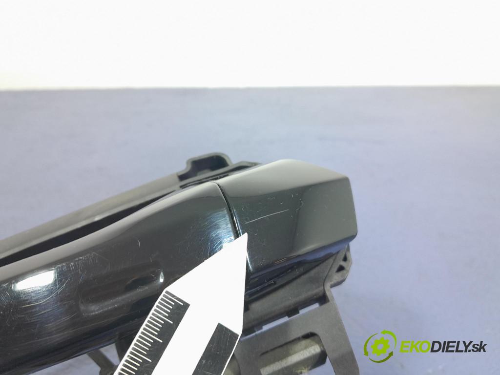 Audi A6 2020 klika Zad: Práva: 4N0837811B