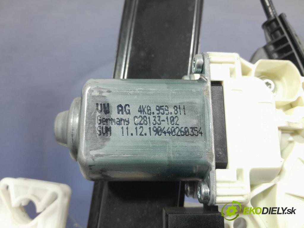 Audi A6 2020 mechanismus stahování Sklenka: Zad: Levý: 4K0839461
