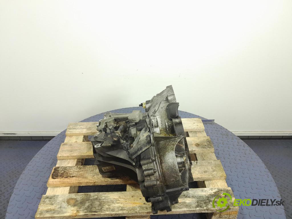 Ford C-max 2003 prevodovka Manualna 3M5R-7002-XA