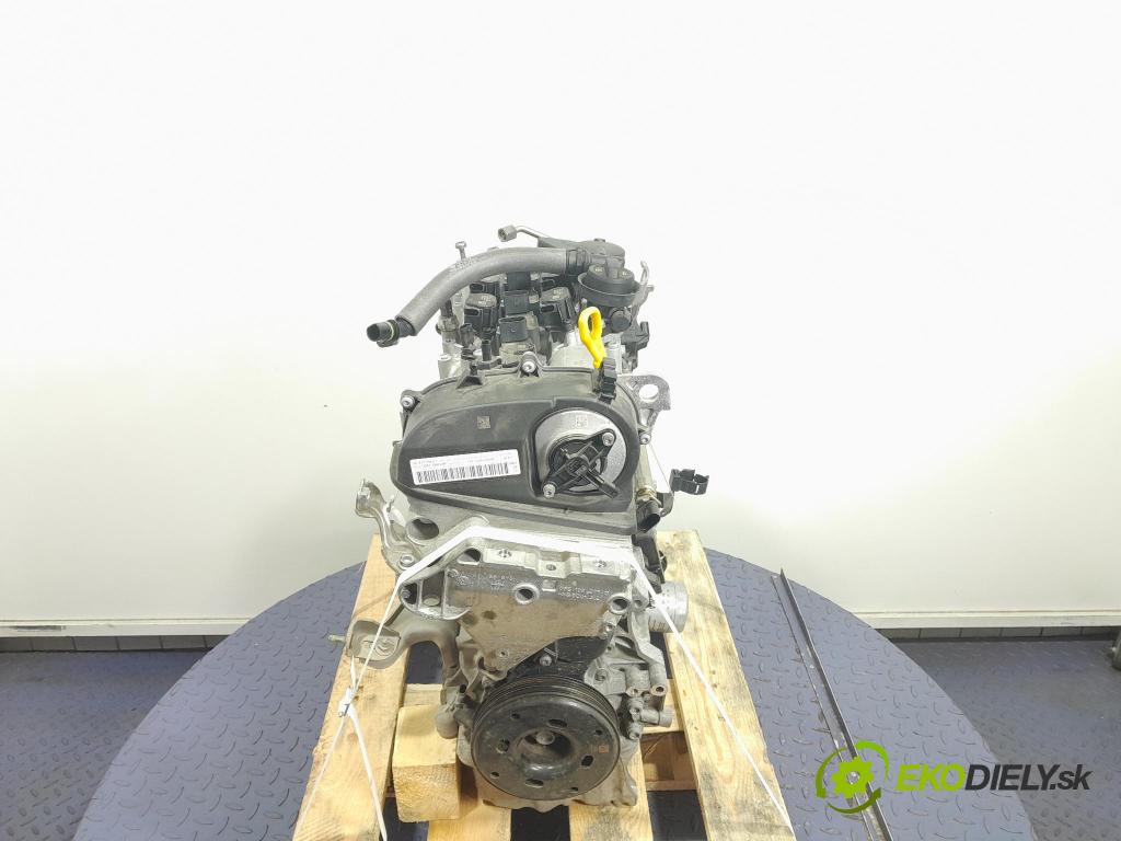 Skoda Octavia 2023 motor Benzín: DFY
