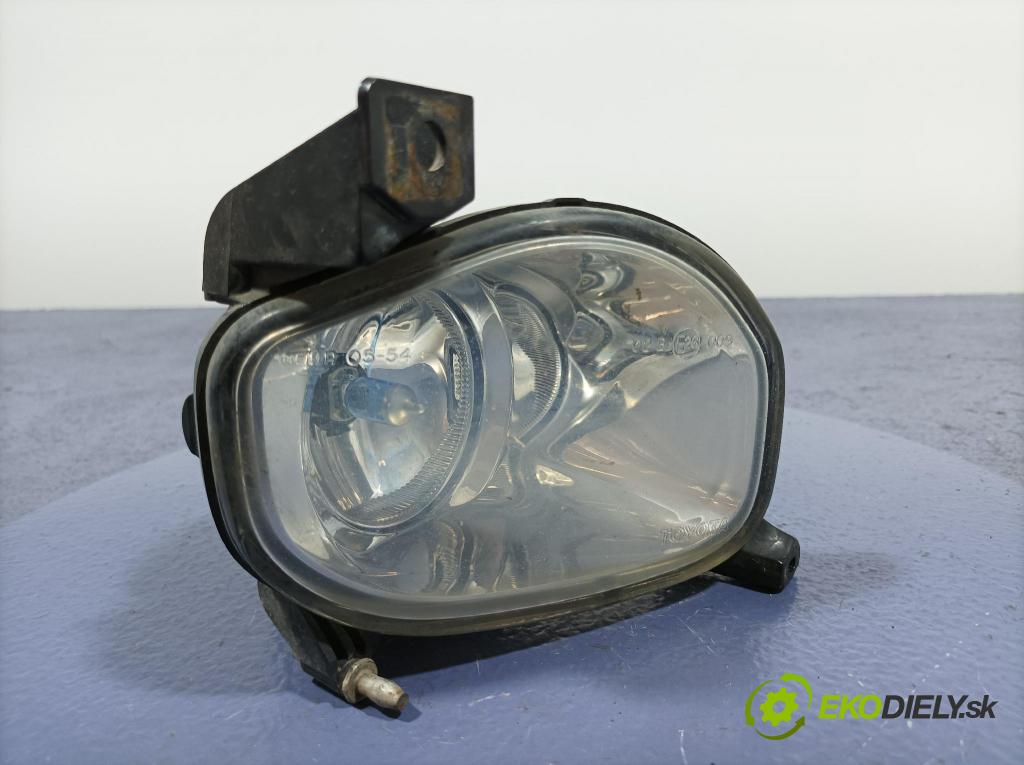 Toyota Avensis 2005 Halogen v pravo: 81210-05060