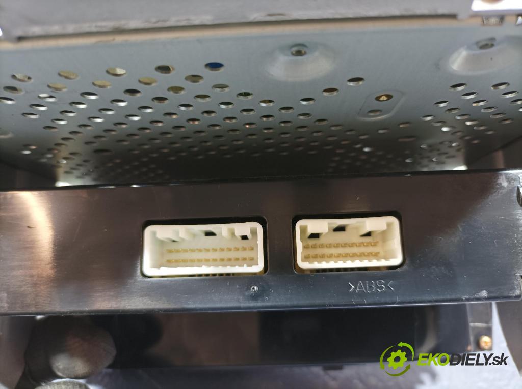 Toyota Avensis 2005 Radio I Navigácia: 86120-05080
