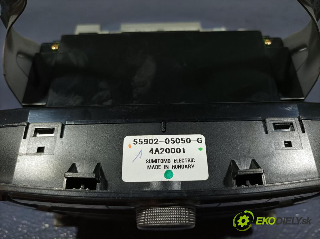 Toyota Avensis 2005 Radio I Navigácia: 86120-05080