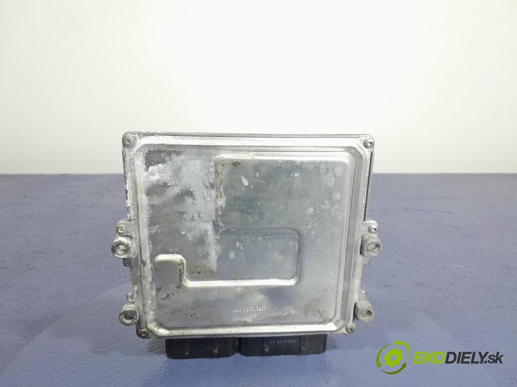 Peugeot 2008 2016 riadiaca jednotka Motor: 9818160080