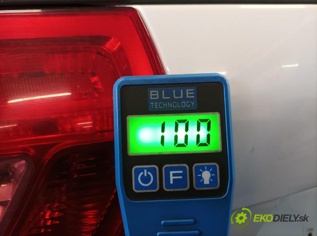 Citroen C5 2010 zadna dveře kufra: kufra: 01