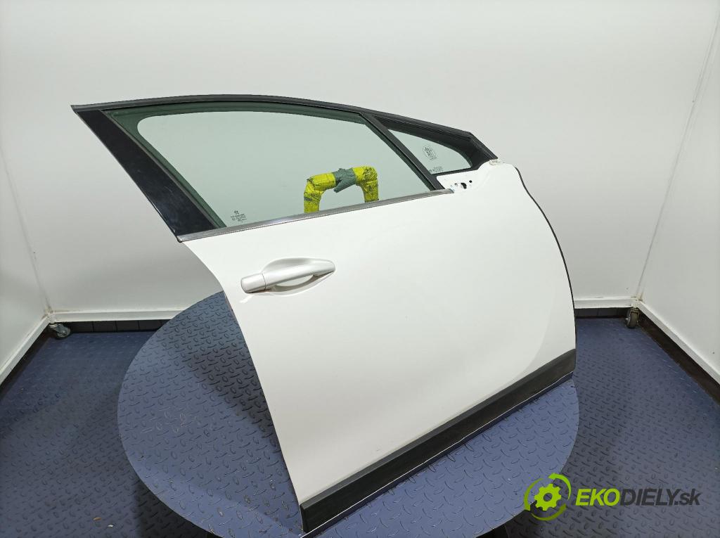 Peugeot 2008 2016 dvere Predné pravé 01